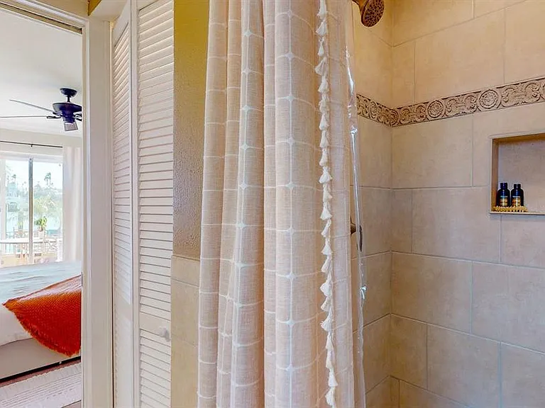 3606 Belle Vista Dr E — Photo 35