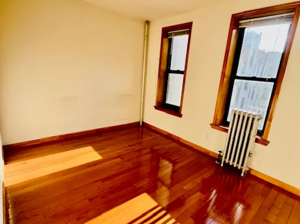 207 East 14th Street image 3 of 7