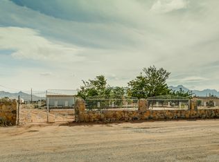 8977 Erickson Rd, Las Cruces, NM 88012