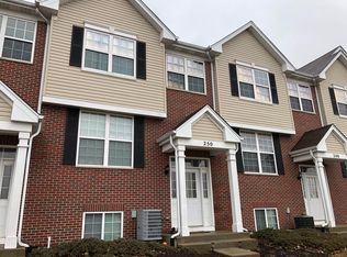 250 S Alder Creek Dr, Romeoville, IL 60446
