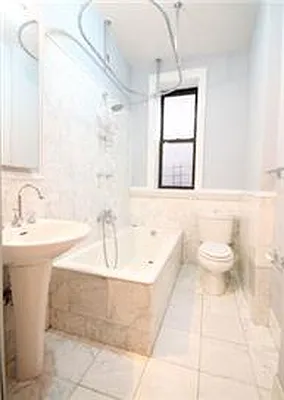 Rented by Kian Realty | media 42