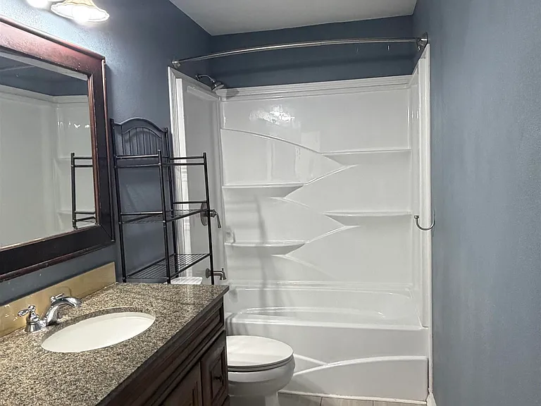 4721 Cypress Ave — Photo 10