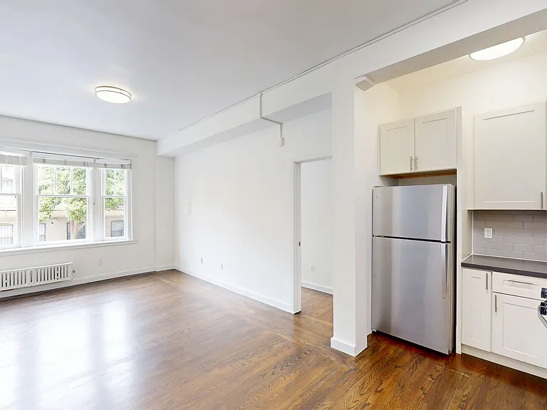 980 Bush St #201 — Photo 3