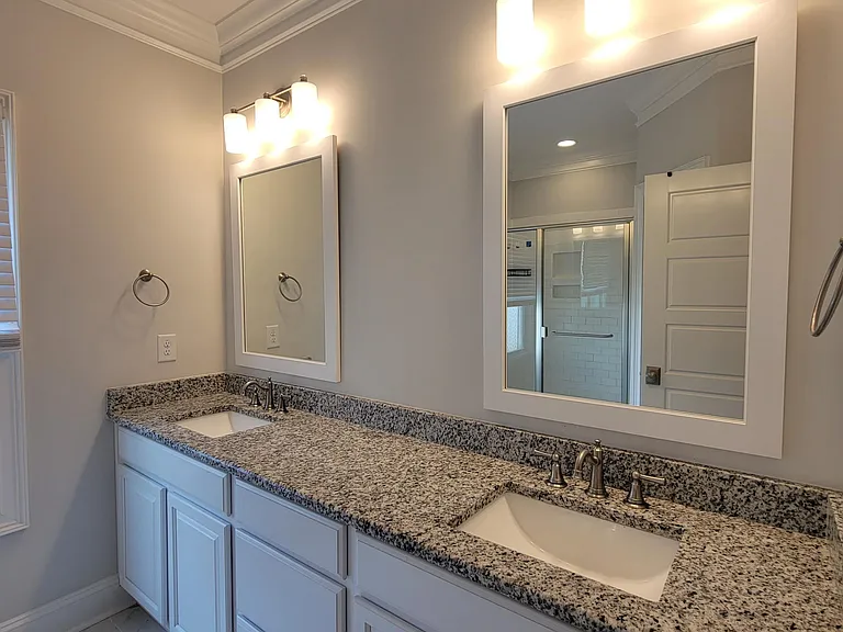 1252 Gloriosa St — Photo 14