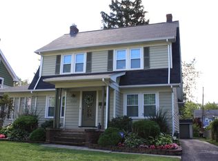 3322 Clarendon Rd, Cleveland Heights, OH 44118