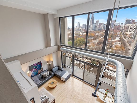 3rd image of 1530 S State St APT 1011