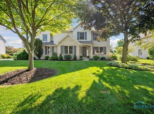 5862 Rock Hill Ln, Sylvania, OH 43560