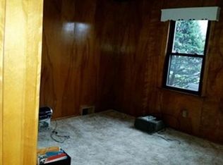 65 Bonnyview St, Springfield, MA 01109