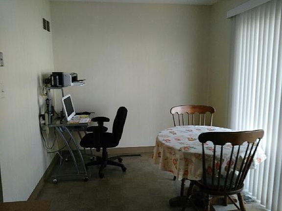 Dine In Kitchen