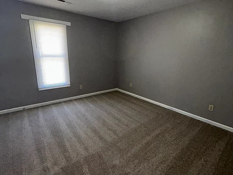 2864 Mountcrest Cir NW — Photo 16