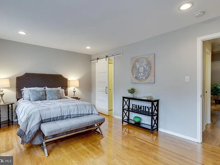 11317 Palisades Ct — Photo 5