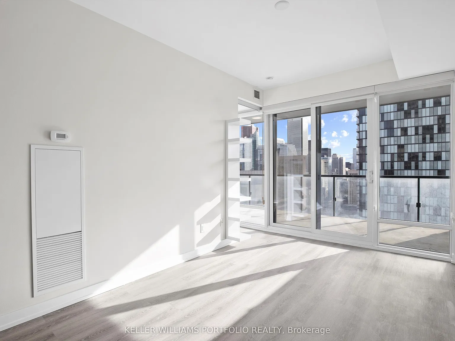 The Residences of 488 University Avenue — Photo 4