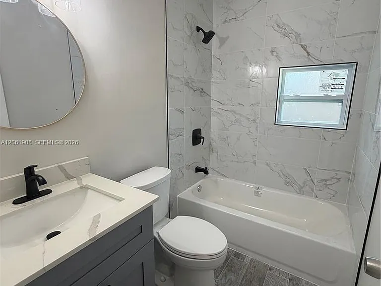1140 NE 1st Ave #1140 — Photo 7