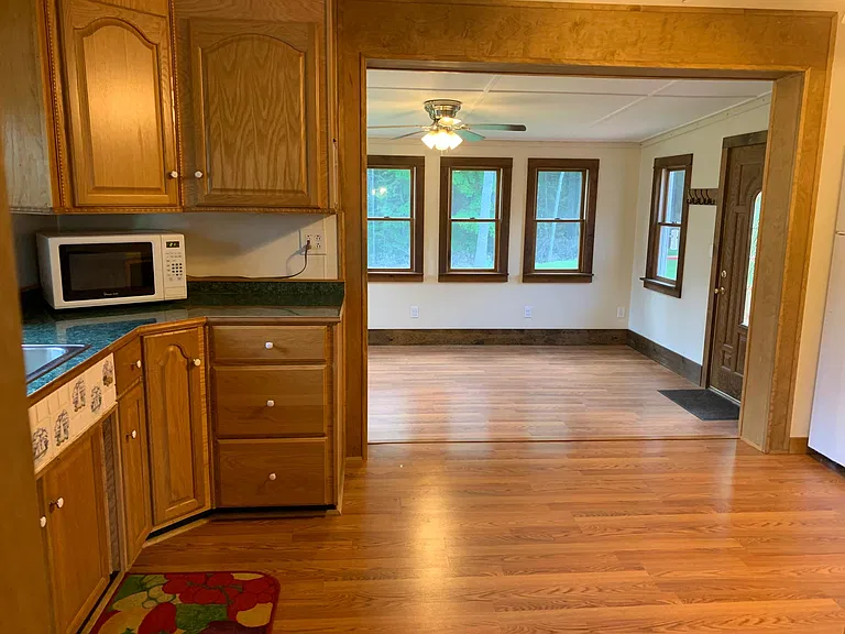 731 College Ave — Photo 11