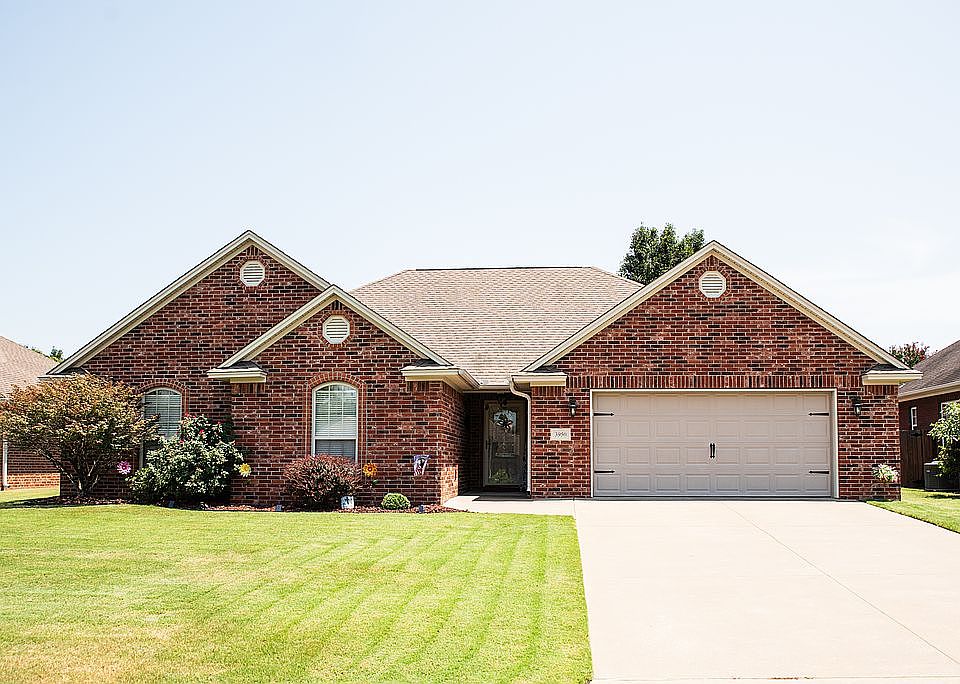 1st image of 3950 Shiloh Manor Dr