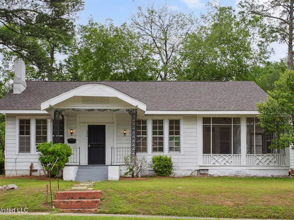 1728 Edgewood St, Jackson, MS 39202