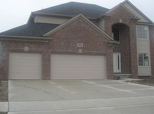 24634 Pebble Bch, Macomb, MI 48042