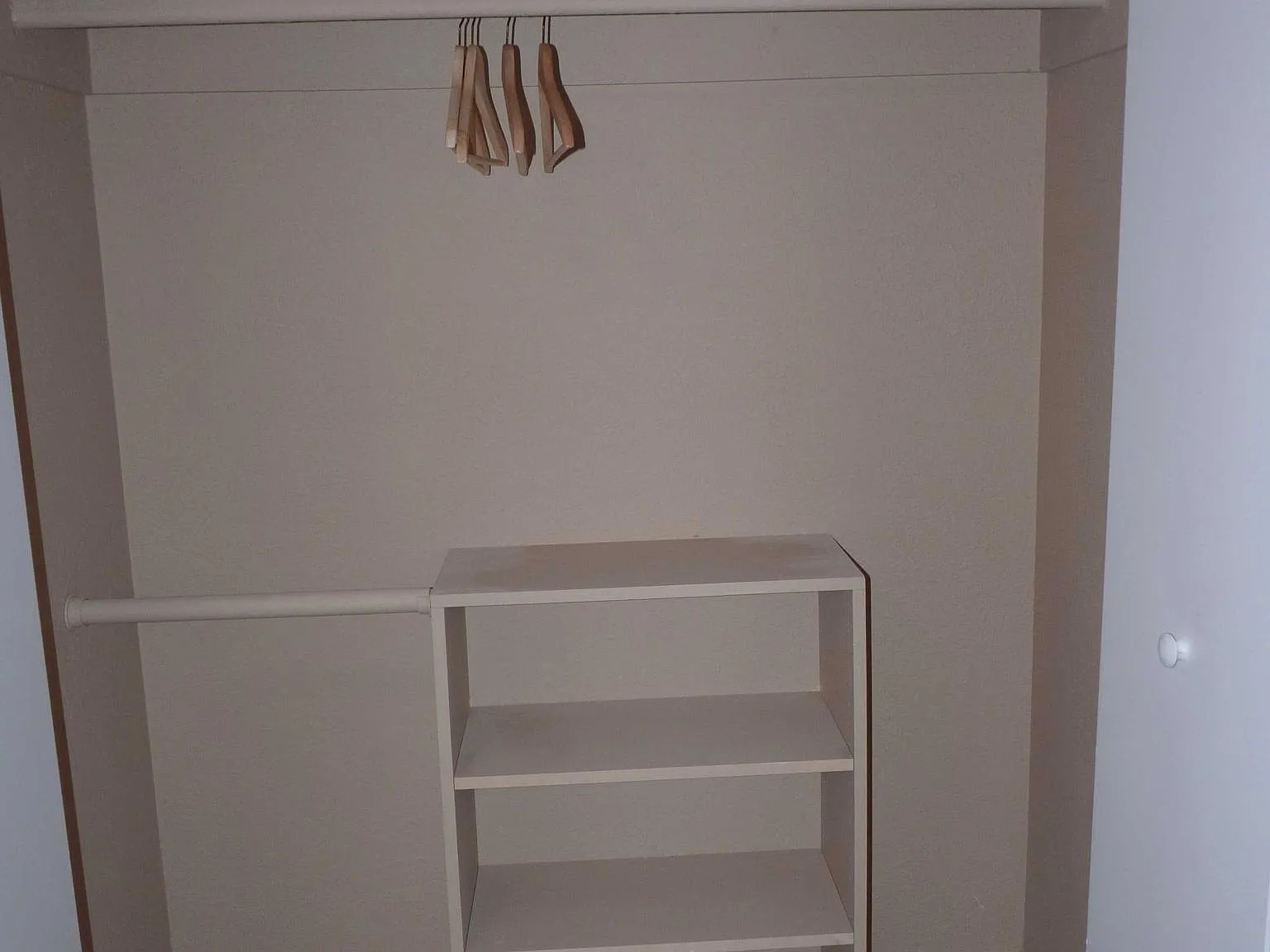 4 bed, $720 — Photo 4