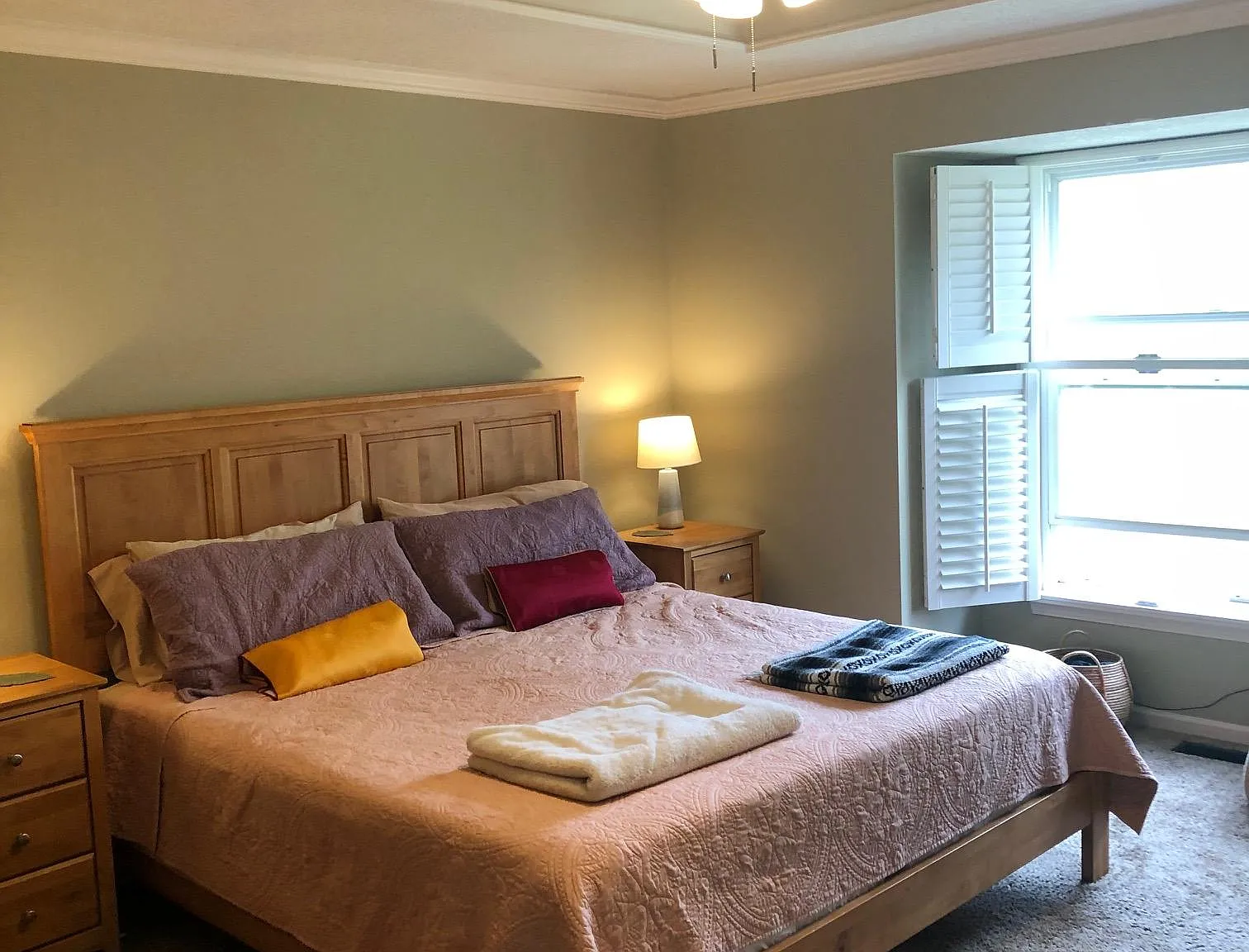 4 bed, 1900 sqft, $2,200 — Photo 4