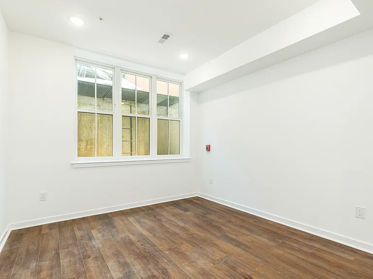 608 S American St #1 — Photo 20