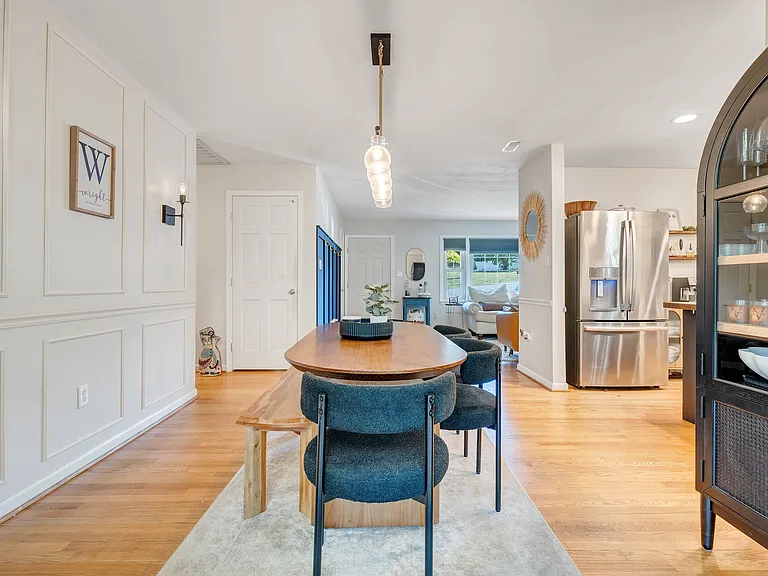 621 Aragona Dr — Photo 7