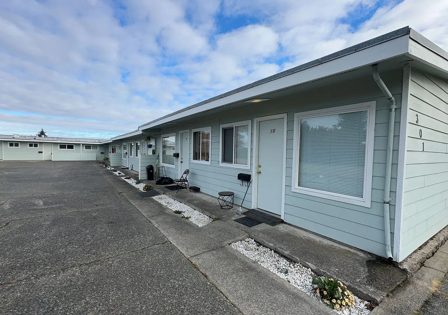 301Vas - McLaughlin — Photo 1