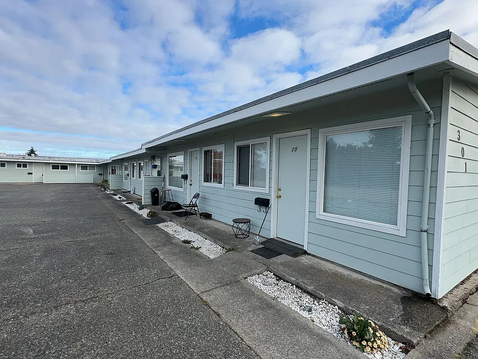 301 E Vashon Ave