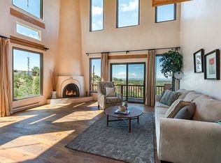 48 Paseo Vis, Santa Fe, NM 87508