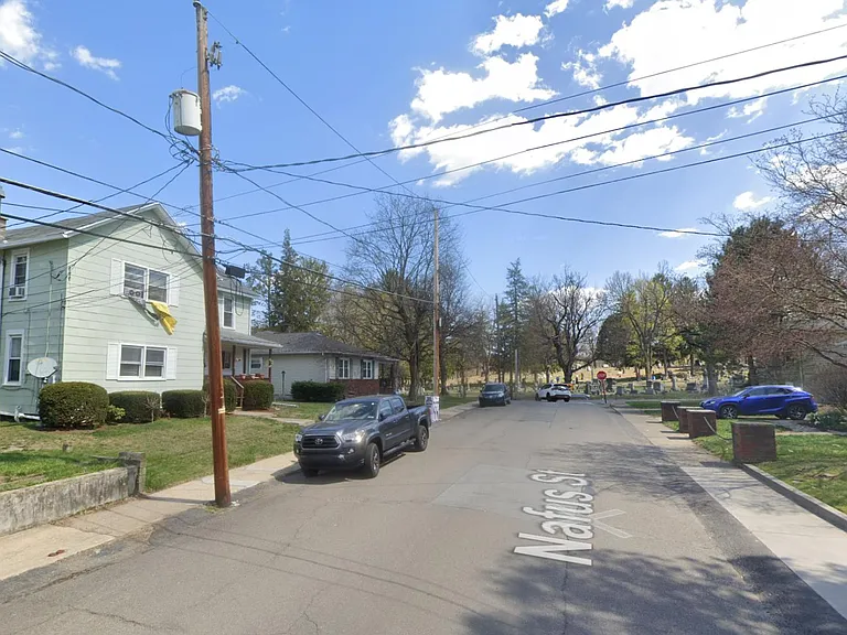 62 Nafus St #A — Photo 13