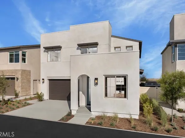 3383 E Moonstone Dr, Ontario, CA 91761