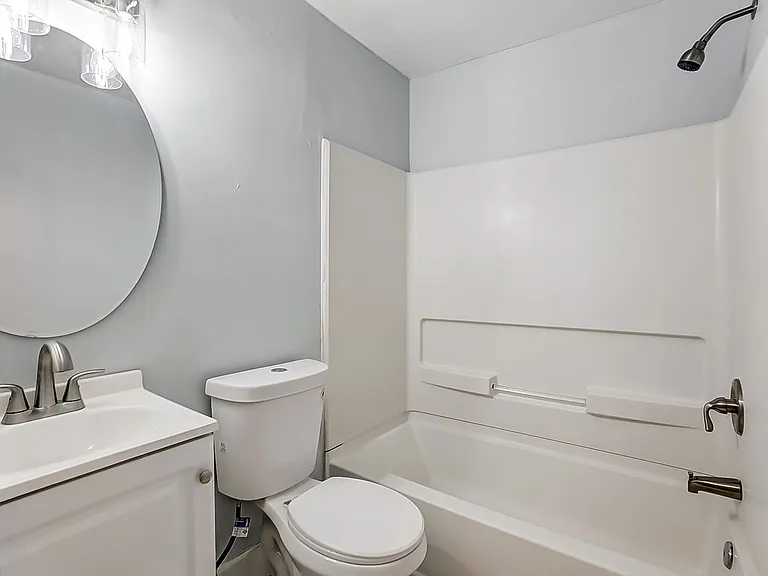 424 Bantz Ct — Photo 13