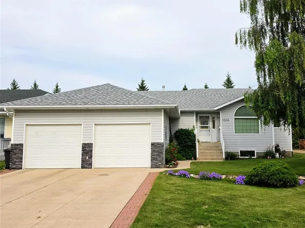 1306 4th STREET, Humboldt, SK S0K 2A0