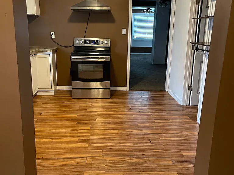 915 Greenlawn Ave — Photo 10