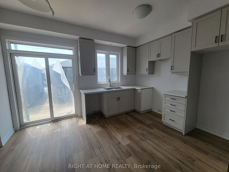 461 Blackburn Dr #66 — Photo 11