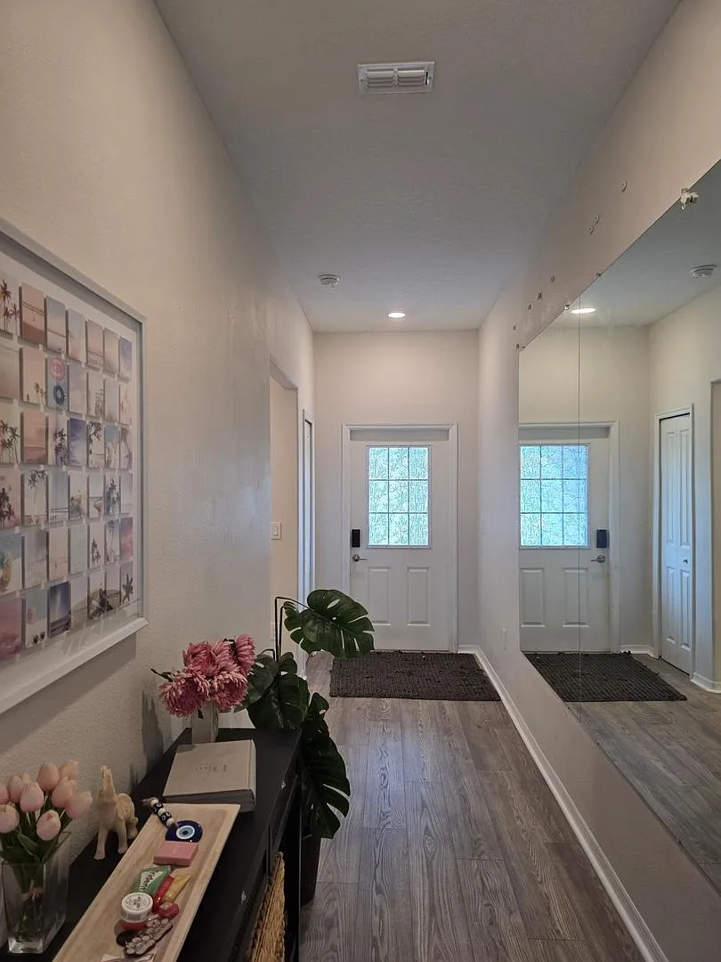 Beautiful 3-Bedroom, 2-Bathroom Home in Lakeland — Photo 4