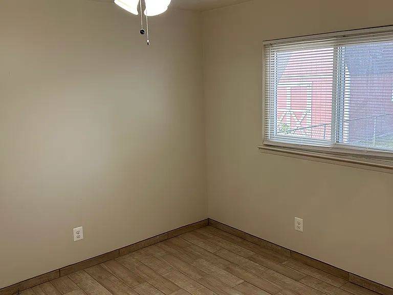 25514 Ross St — Photo 1