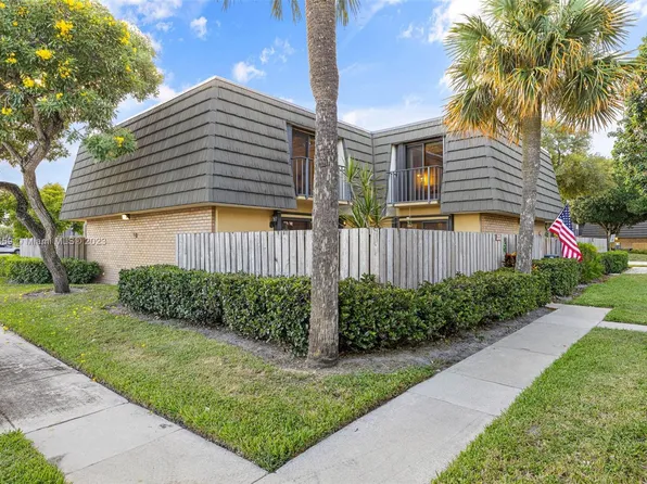 203 2nd Way, West Palm Beach, FL 33407