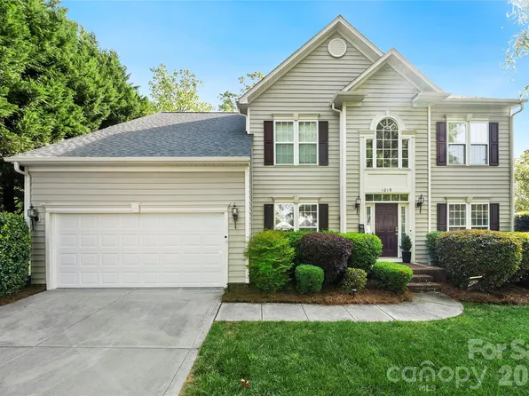 1019 Markwell Dr, Matthews, NC 28105