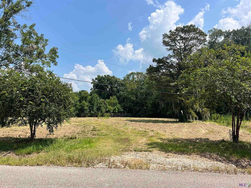2nd image of 12246 Peter Bourgeois Rd
