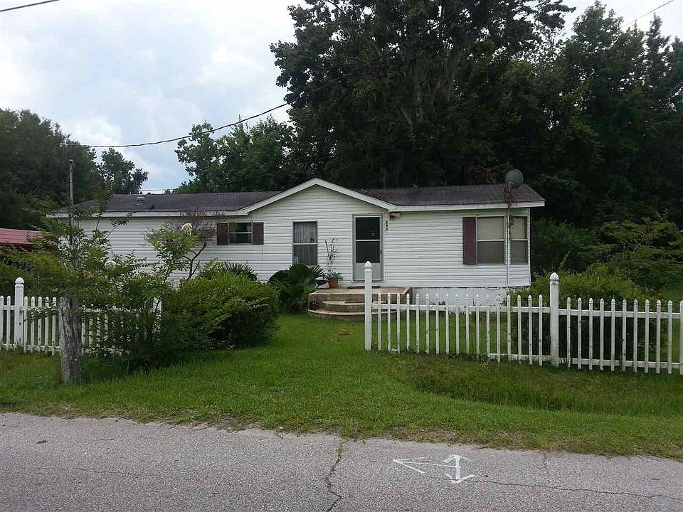 1st image of 203 E Carter St
