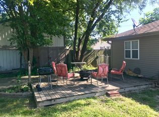 307 N Rechow Ave #B, Bolivar, MO 65613