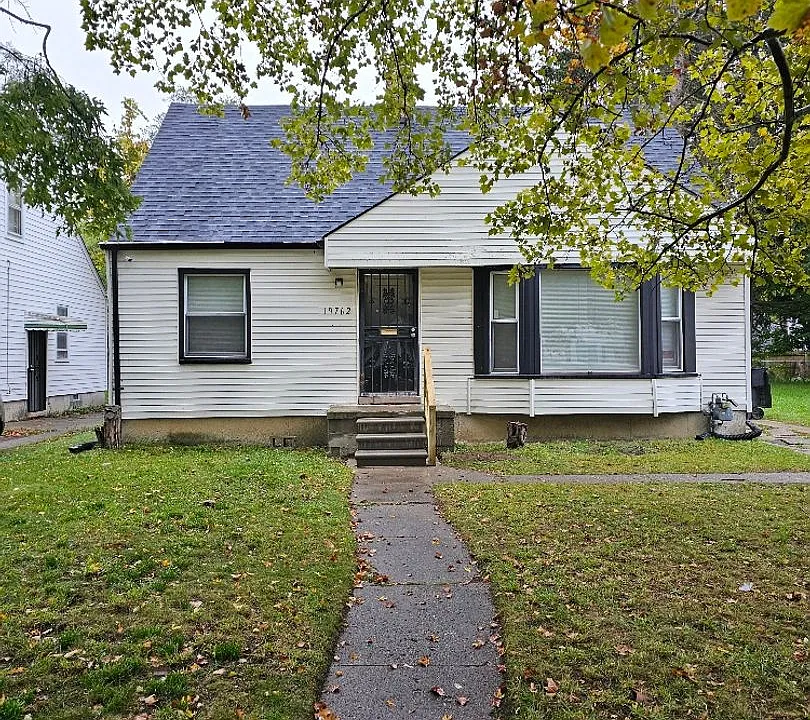 19762 Avon Ave