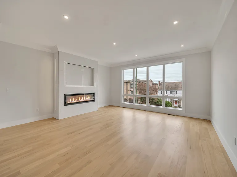 530 Roff Ave #A — Photo 3