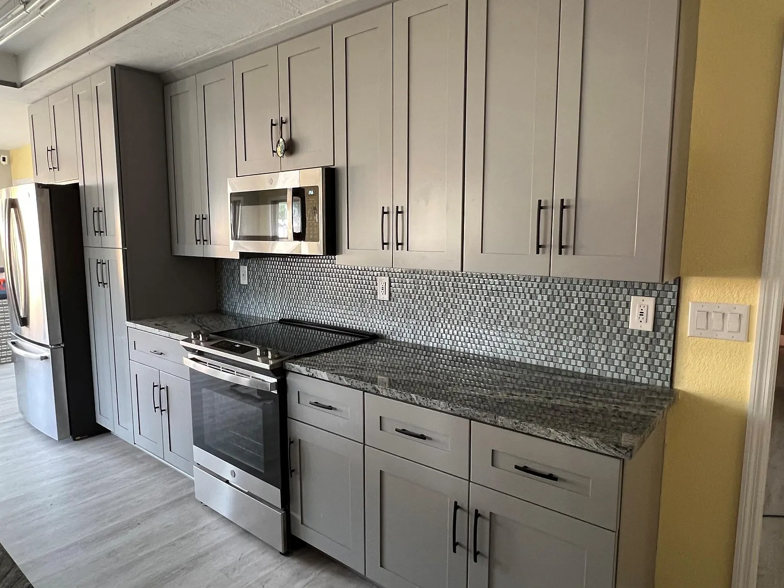 3 bed, 2.5 bath, 2944 sqft, $3,200 — Photo 3