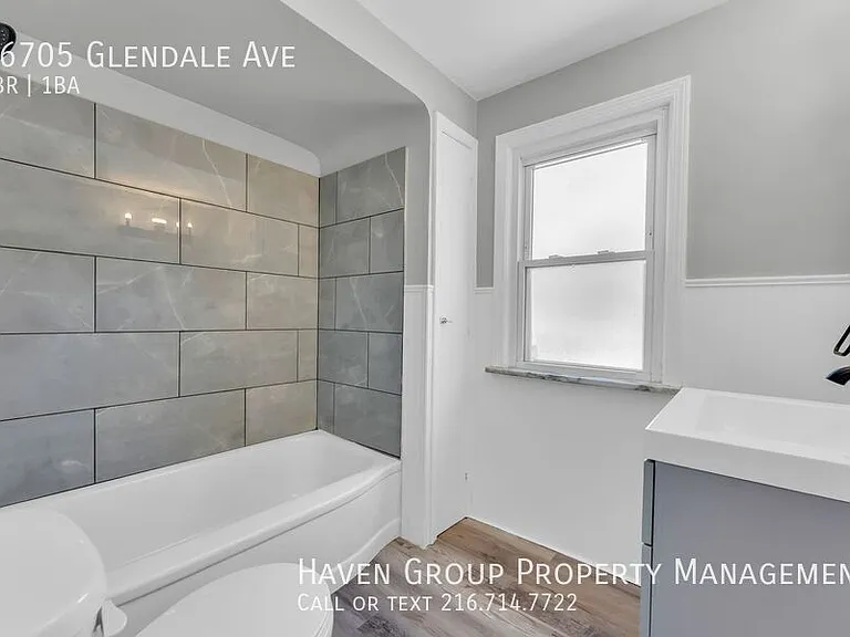 16705 Glendale Ave — Photo 20