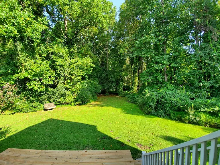 909 Perry Howard Rd — Photo 23