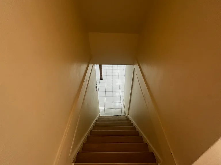 5444 Ternes St — Photo 33