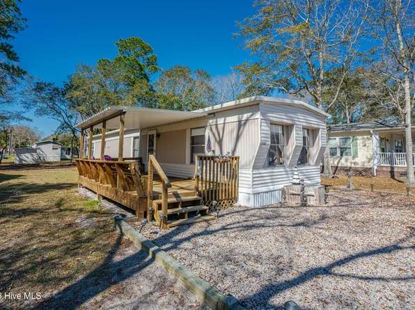 733 Dogwood Drive, Sunset Beach, NC 28468