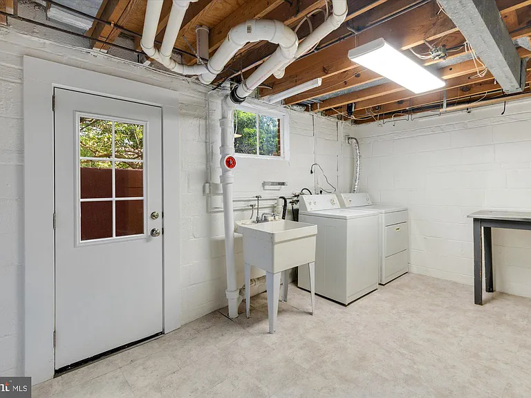 6514 Ivy Hill Dr — Photo 23