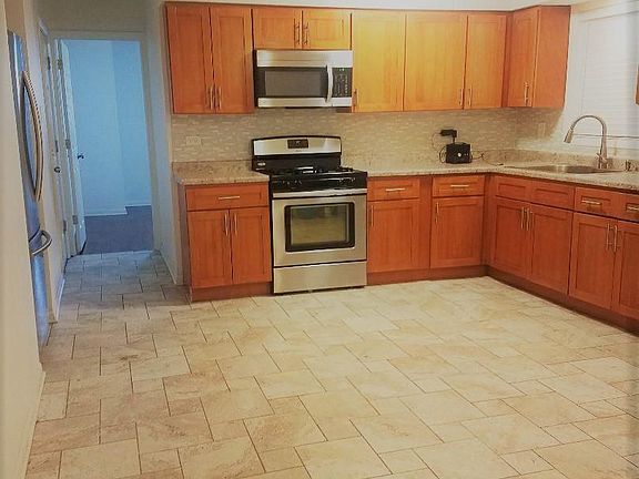 2nd image of 1646 Downs Dr APT 1